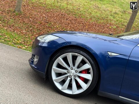Tesla Model S P85D (Dual Motor) 66
