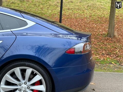 Tesla Model S P85D (Dual Motor) 68