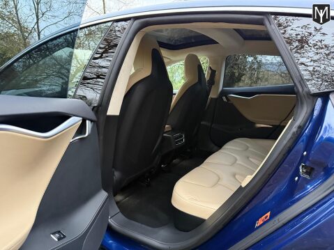 Tesla Model S P85D (Dual Motor) 76