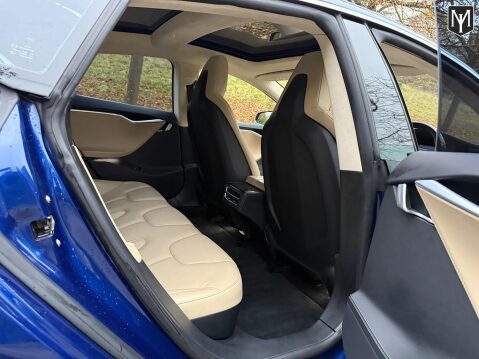 Tesla Model S P85D (Dual Motor) 78