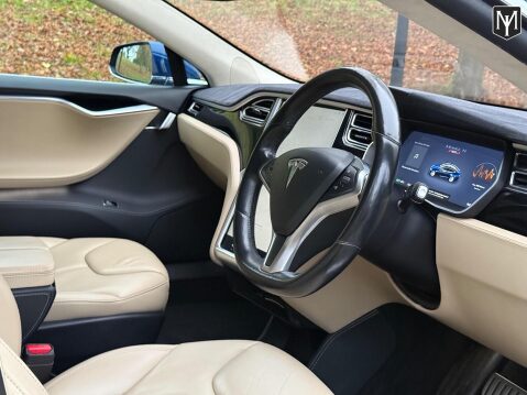Tesla Model S P85D (Dual Motor) 87