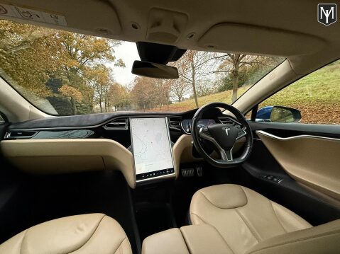 Tesla Model S P85D (Dual Motor) 93