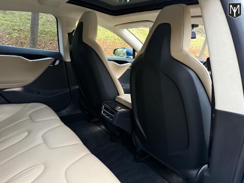 Tesla Model S P85D (Dual Motor) 94