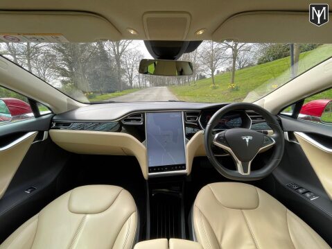 Tesla Model S 85D 16