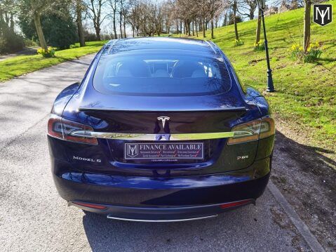 Tesla Model S P85 8