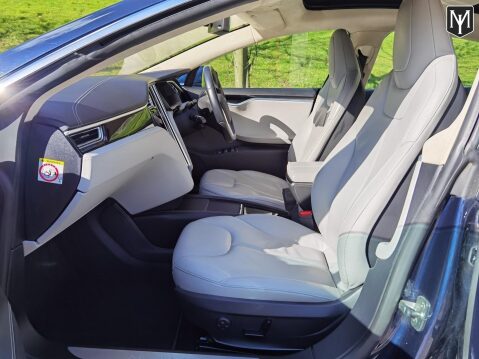 Tesla Model S P85 11