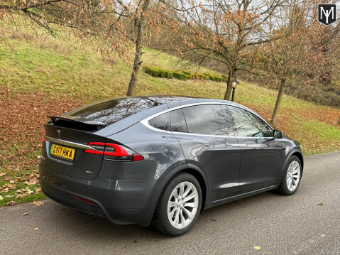 Tesla Model X 90D (Dual Motor) 3