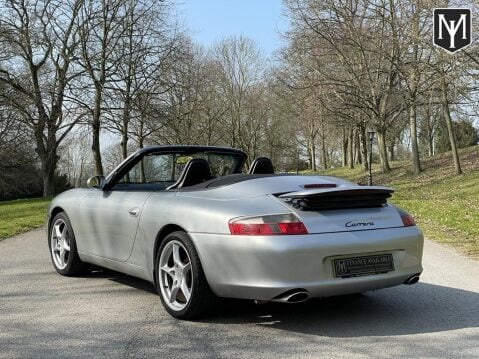 Porsche 911 CARRERA 2 2