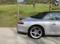 Porsche 911 CARRERA 2 35