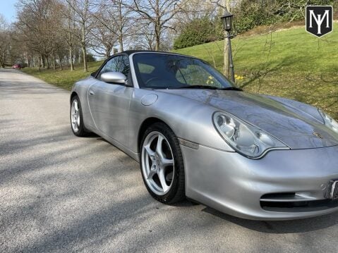 Porsche 911 CARRERA 2 41