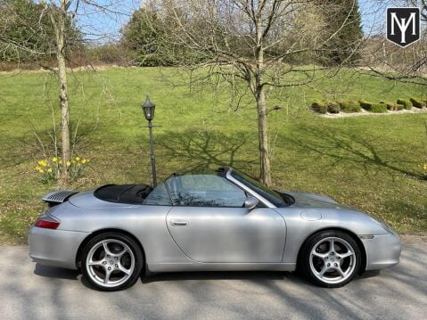 Porsche 911 CARRERA 2 56