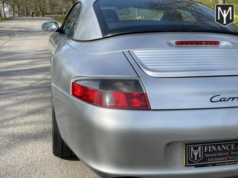 Porsche 911 CARRERA 2 65