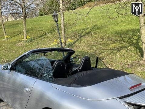 Porsche 911 CARRERA 2 71