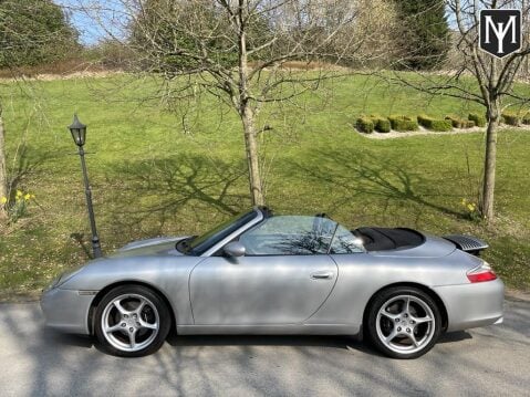 Porsche 911 CARRERA 2 79