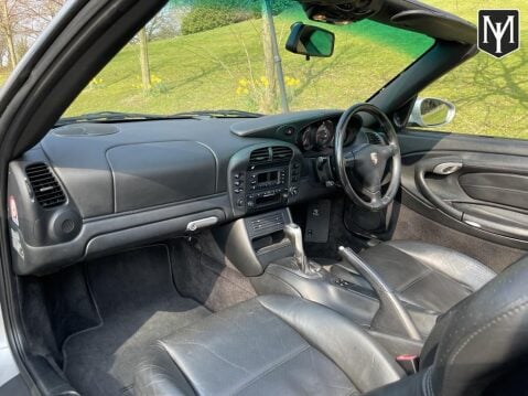 Porsche 911 CARRERA 2 97