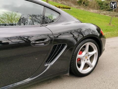 Porsche Cayman S 55
