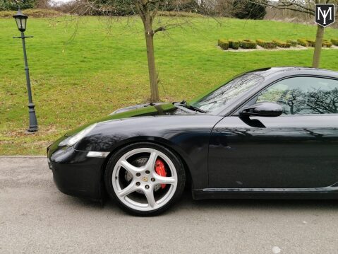 Porsche Cayman S 31