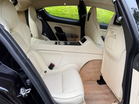 Aston Martin Rapide S V12 12