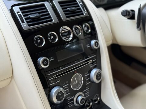 Aston Martin Rapide S V12 89