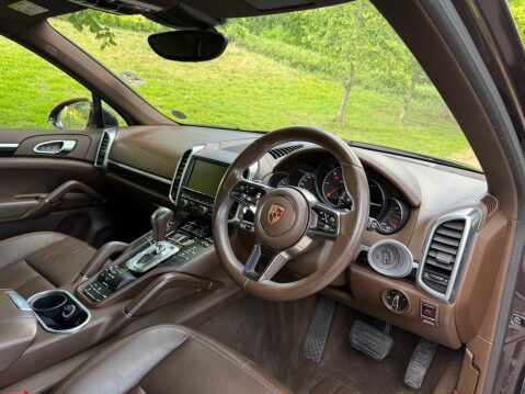 Porsche Cayenne D V6 TIPTRONIC S 19