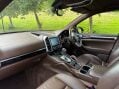 Porsche Cayenne D V6 TIPTRONIC S 18