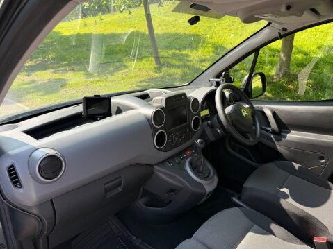 Citroen Berlingo 850 ENTERPRISE L1 BLUEHDI 17