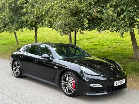 Porsche Panamera GTS PDK