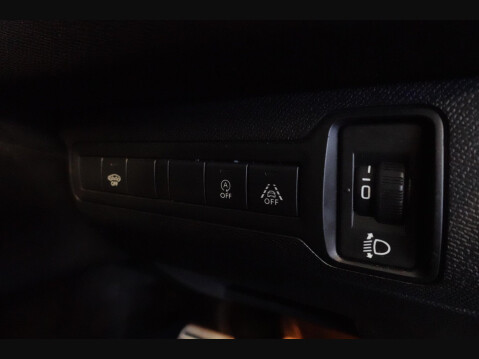 Peugeot 308 1.2 PureTech Tech Edition EAT Euro 6 (s/s) 5dr 31