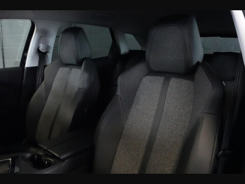 Peugeot 3008 1.5 BlueHDi Allure Euro 6 (s/s) 5dr 13