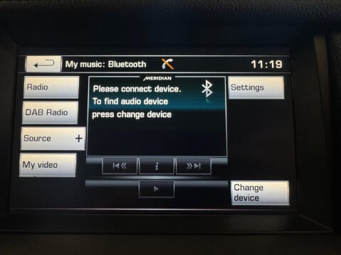 Land Rover Discovery 3.0 SD V6 XS Auto 4WD (s/s) 5dr 30