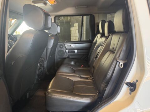 Land Rover Discovery 3.0 SD V6 XS Auto 4WD (s/s) 5dr 18