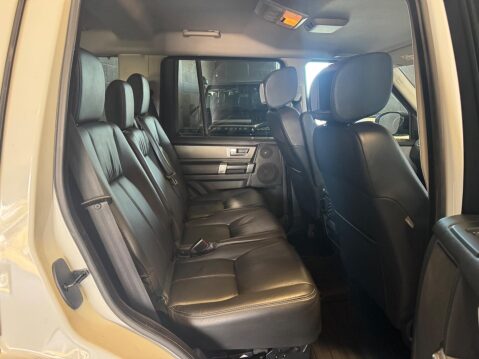 Land Rover Discovery 3.0 SD V6 XS Auto 4WD (s/s) 5dr 16