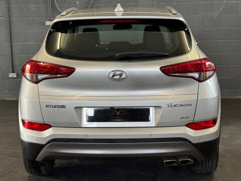 Hyundai TUCSON 2.0 CRDi SE Nav Auto 4WD Euro 6 5dr 6