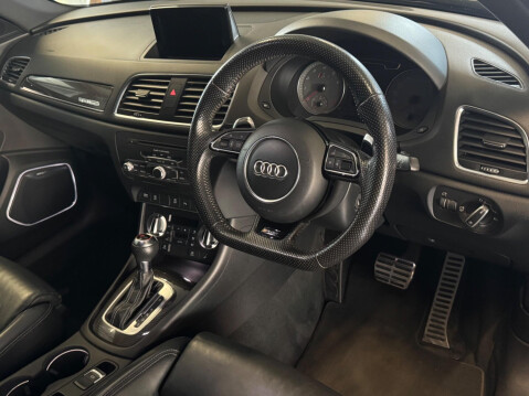 Audi RS Q3 2.5 TFSI S Tronic quattro Euro 5 (s/s) 5dr 12