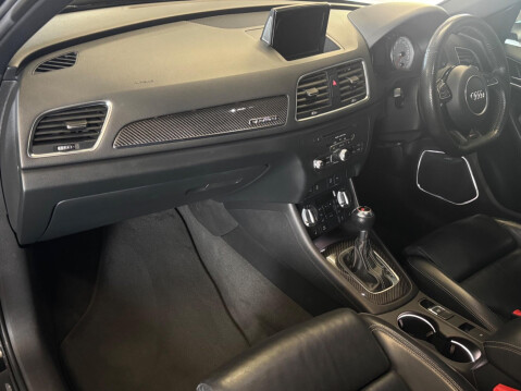 Audi RS Q3 2.5 TFSI S Tronic quattro Euro 5 (s/s) 5dr 15