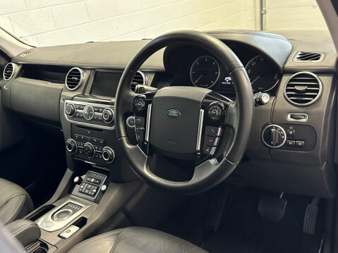 Land Rover Discovery SDV6 HSE LUXURY 10