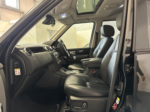 Land Rover Discovery SDV6 HSE LUXURY 12