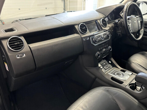 Land Rover Discovery SDV6 HSE LUXURY 14