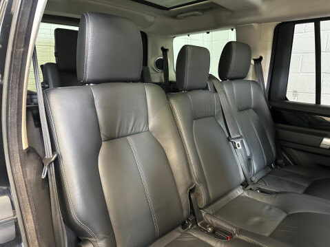 Land Rover Discovery SDV6 HSE LUXURY 16