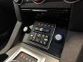 Land Rover Discovery SDV6 HSE LUXURY 28