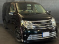 Nissan Elgrand 1