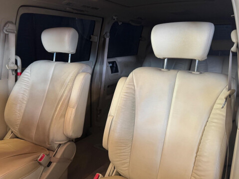 Nissan Elgrand 11