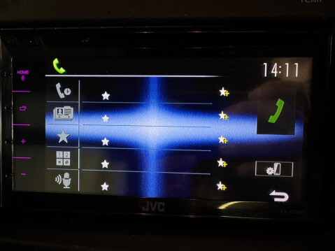 Nissan Elgrand 23