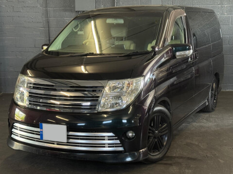 Nissan Elgrand 2