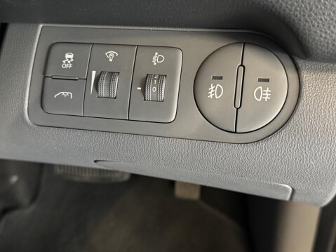 Hyundai I800 2.5 CRDi SE Auto Euro 6 5dr 27
