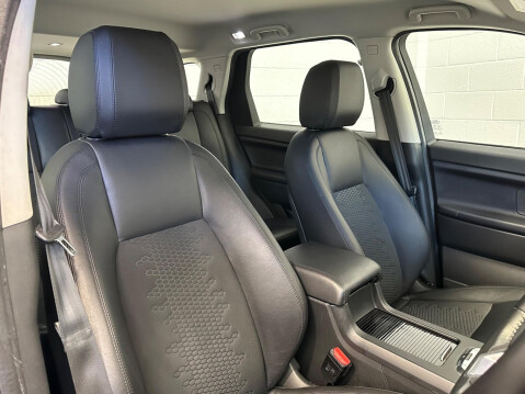 Land Rover Discovery Sport TD4 SE TECH 9