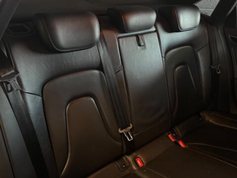 Audi A4 2.0 TDI Black Edition Euro 5 (s/s) 4dr 15