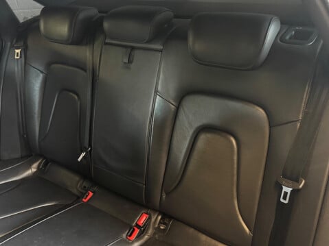 Audi A4 2.0 TDI Black Edition Euro 5 (s/s) 4dr 16