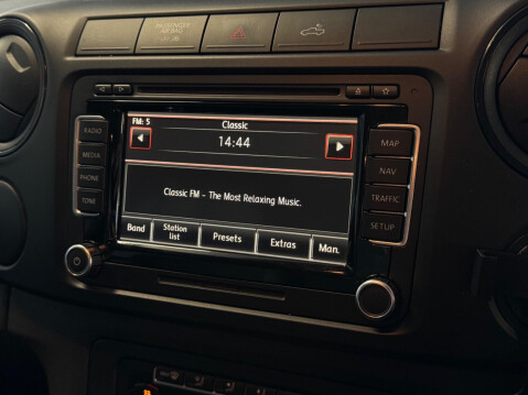 Volkswagen Amarok 2.0 BiTDI Trendline 4Motion Selectable Euro 5 4dr 24