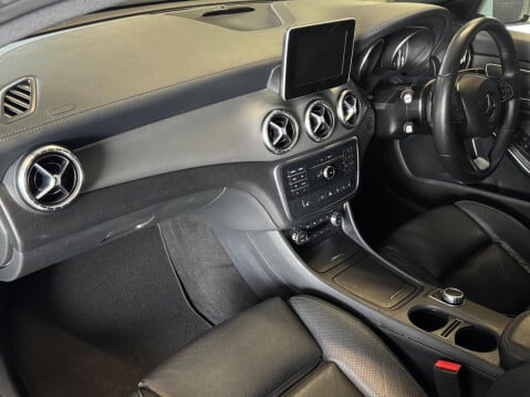 Mercedes-Benz CLA Class 2.1 CLA220d Sport Coupe 7G-DCT Euro 6 (s/s) 4dr 13